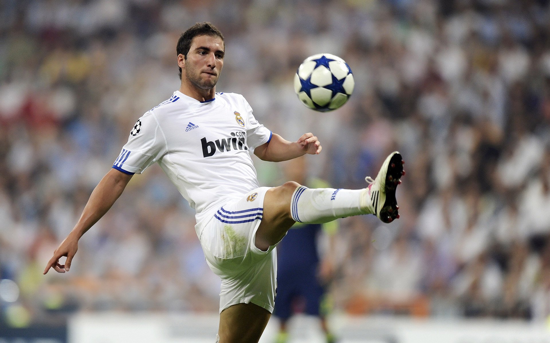 职业联赛观赏性下降影响市场吸引力,职业联赛靠什么赚钱