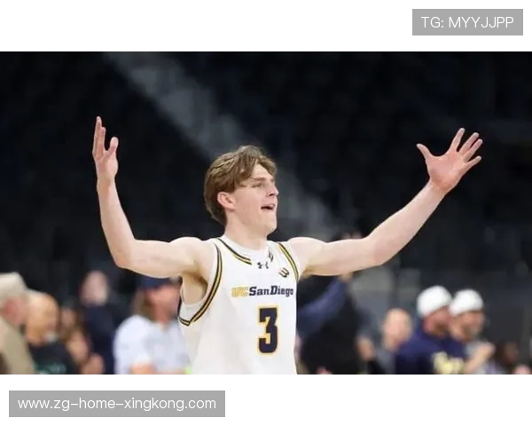 凯尔特人连续抢断制造反击机会 凯尔特人连续抢断制造反击机会