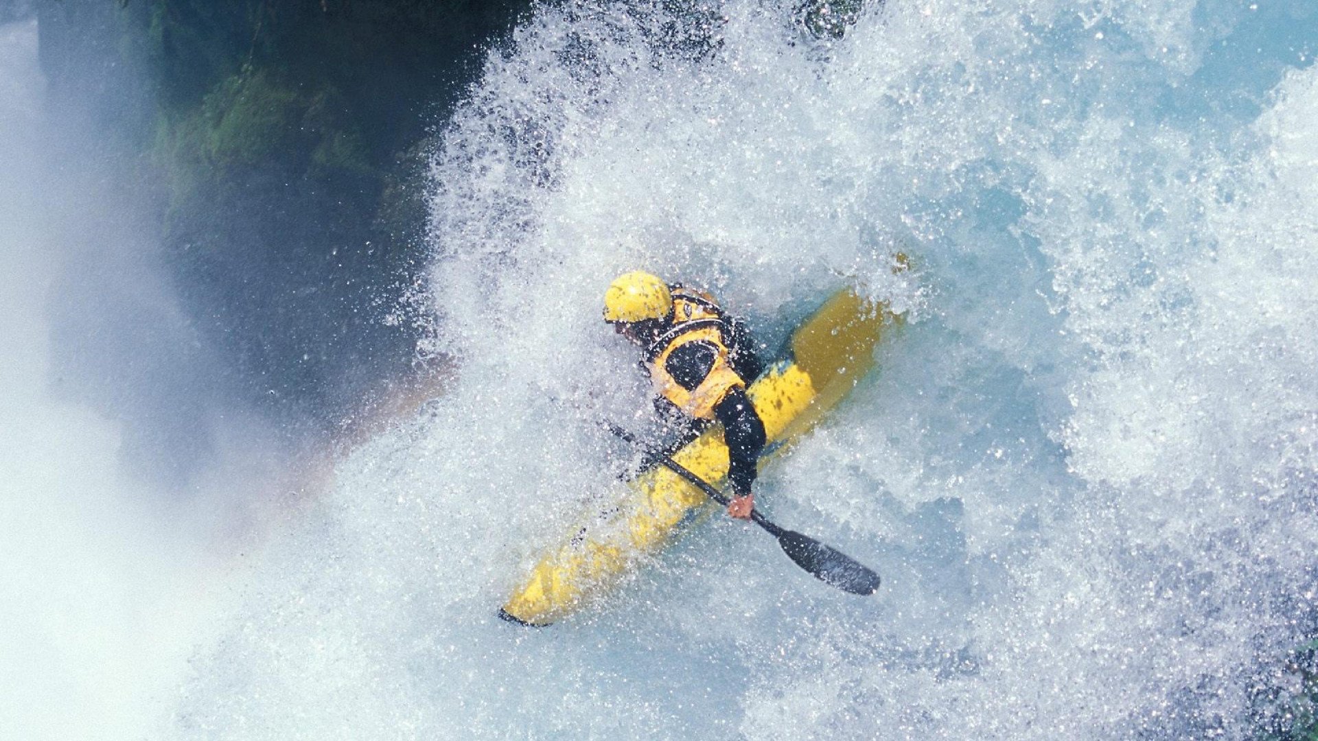 星空娱乐棋牌官网下载-球队是否通过中场站位压制对手后场出球节奏，足球中场如何防守